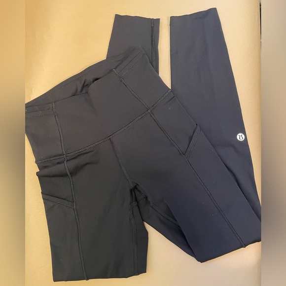 lululemon athletica Pants - Lululemon Align 25” leggings size 2